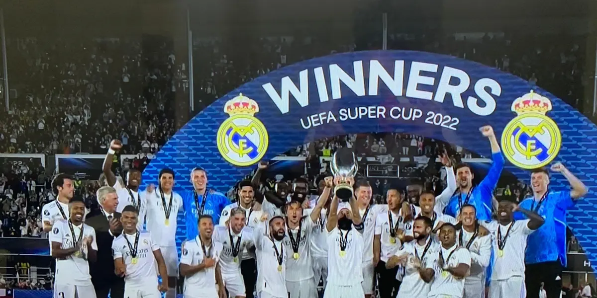Real Madrid se hizo fuerte en Finlandia y se proclamo campeón de la Supercopa de Europa ganandolé 2 a 0 al Eintracht Frankfurt.
