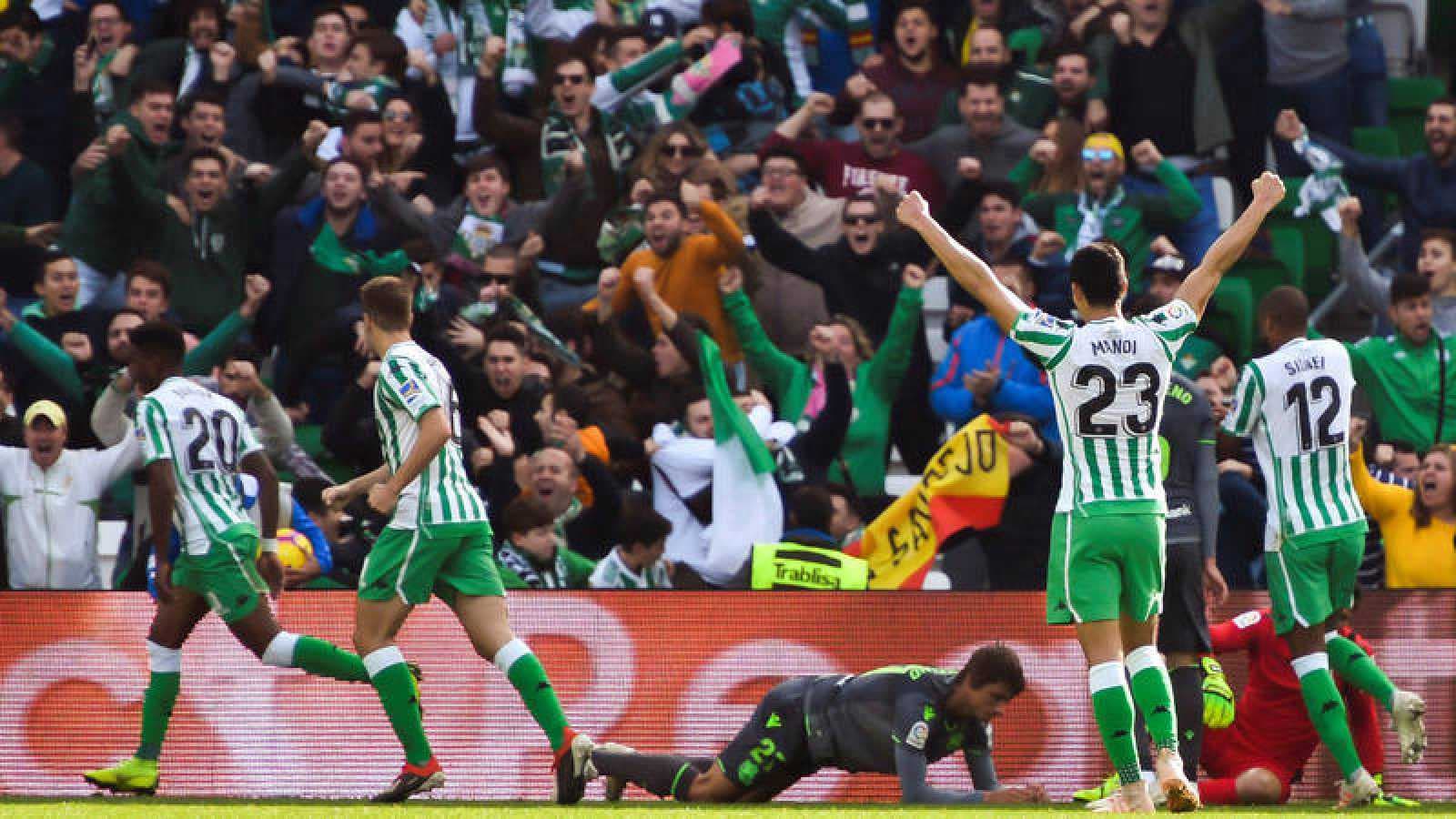 Real Sociedad recibe al Betis en un partido clave por el ingreso a las competencias europeas. El viernes desde las 21.00 en el Reale Arena; Estadio Municipal de Anoeta por la 32ª jornada de La Liga.
