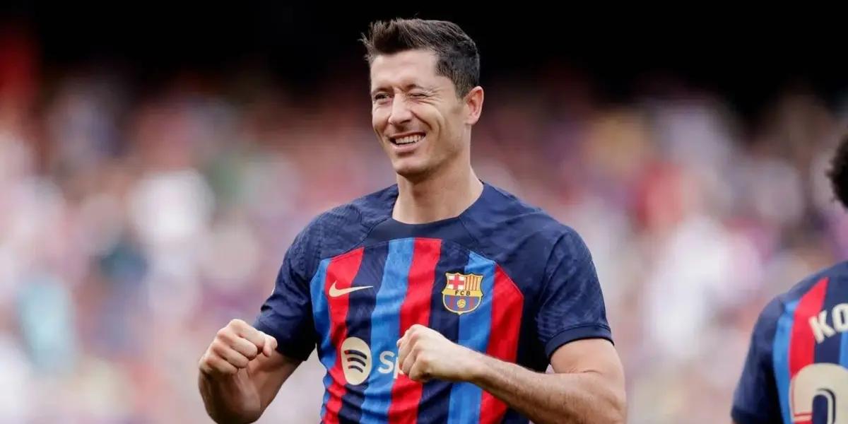 Robert Lewandowski apareció para poner el empate del FC Barcelona ante Alavés en el segundo tiempo