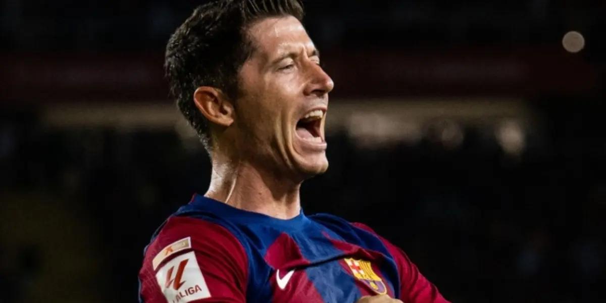 Robert Lewandowski celebrando un gol con el FC Barcelona
