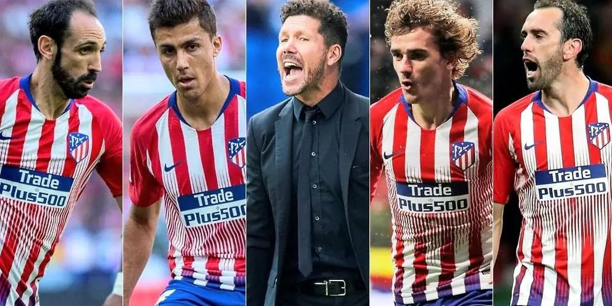 Robert Lewandowski llegaría a Barcelona por tres años pero Joan Laporta no quiere confiarse en lo más mínimo y apalabró la llegada de Joao Félix del Atlético de Madrid en el caso de que no llegue el polaco.