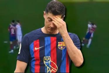 Robert Lewandowski sufrió una falta en el FC Barcelona ante Rayo Vallecano, pero el referí no pitó penal ni revisaron en el VAR