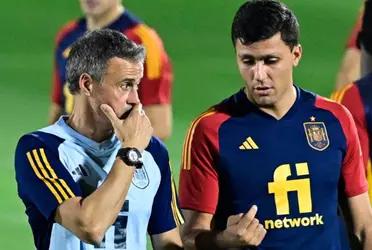 Rodri le dio un golpe con guante blanco a Luis Enrique, quien fue hace poco el entrenador de la Selección Española