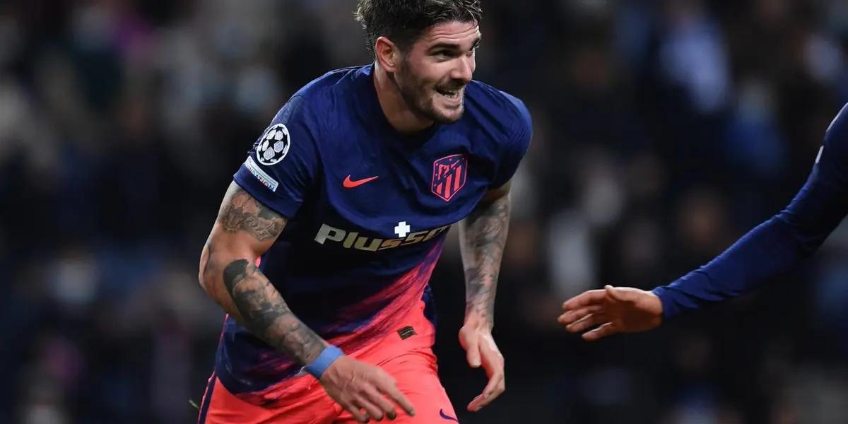 Rodrigo De Paul llegó desde Udinese como un centrocampista versátil y con llegada al gol. Luego de un inicio dubitativo ser término erigiendo como una de las figuras del Atlético Madrid que lo tiene cotizado en 60 millones de euros.