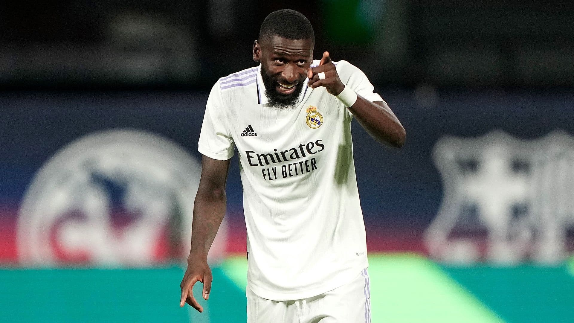 Rudiger en los primeros minutos de partido se ha lesionado de manera fortuita y puede que se pierda el derbi
