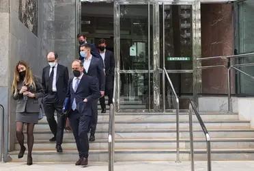 Santi Mina fue condenado a cuatro años de prisión por un delito de abuso sexual a una mujer ocurrido el 18 de junio del 2017. El jugador deberá abonar una multa de 50 mil euros.