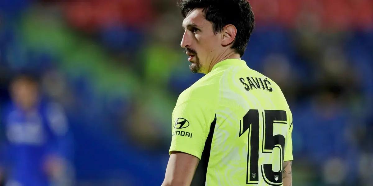 Savic lanza munición pesada contra el Chelsea.