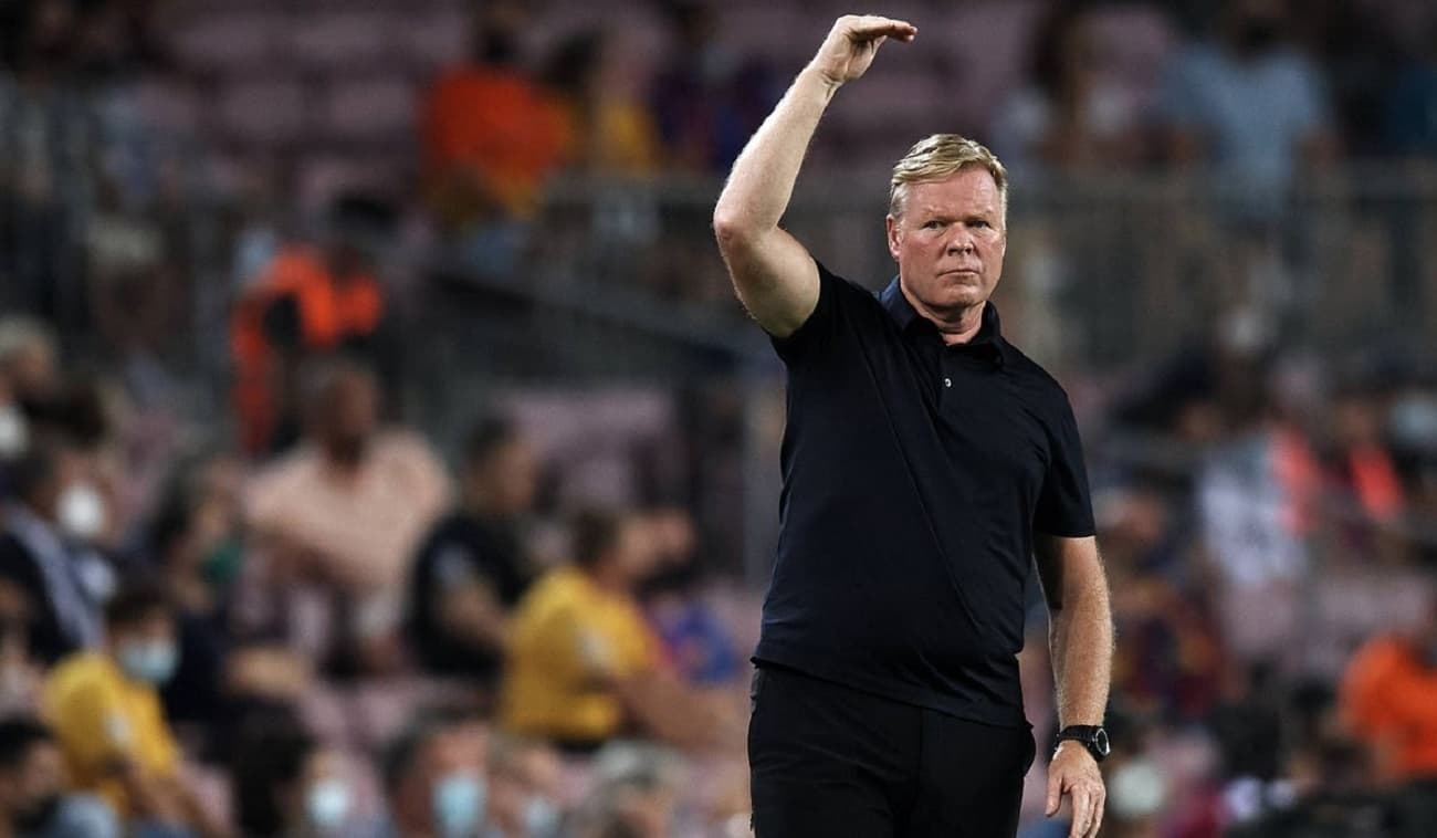 Se desató un verdadero minimotín en Cataluña. Dirigentes del Fc Barcelona miembros de la Junta le solicitaron a Joan Laporta que destituya inmediatamente al entrenador Ronald Koeman. Algo que el mandamás no está dispuesto a hacer, más allá de no ser de su paladar futbolístico. Las arcas blaugranas no disponen de los fondos para afrontar esa decisión. Tensión en la comunidad culé.
