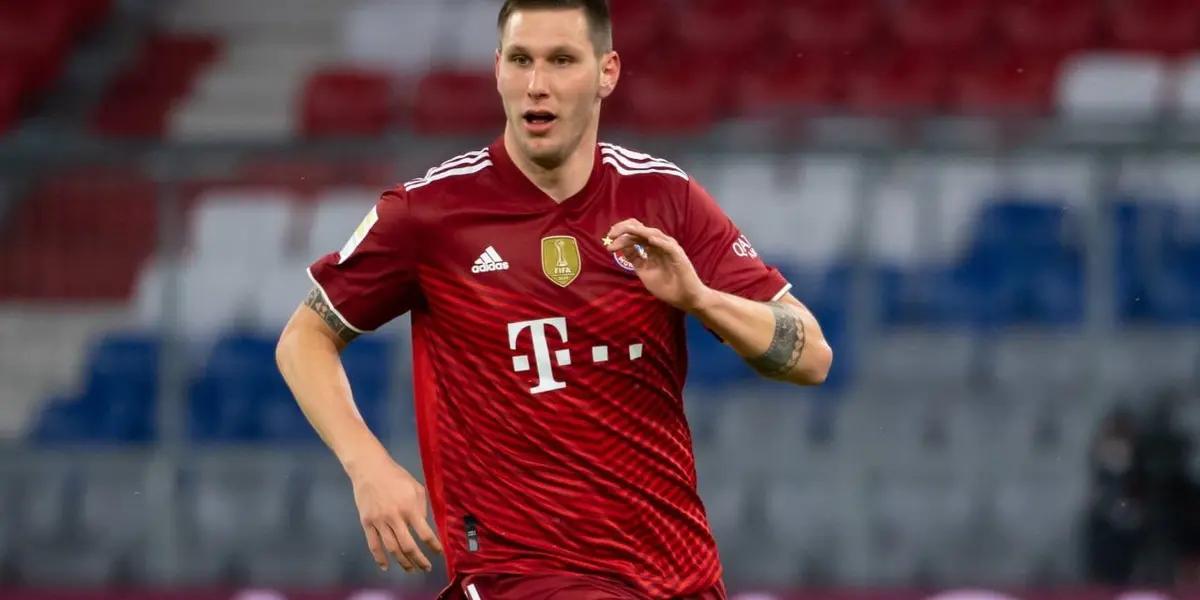 Se filtró una imagen del central del Bayern Múnich, objetivo del Barça, en la que se verifica que el defensor del equipo germano presenció en directo la final disputada en Berlín vestido con la camiseta azulgrana y disfrutó del triunfo del equipo entonces conducido por Luis Enrique.