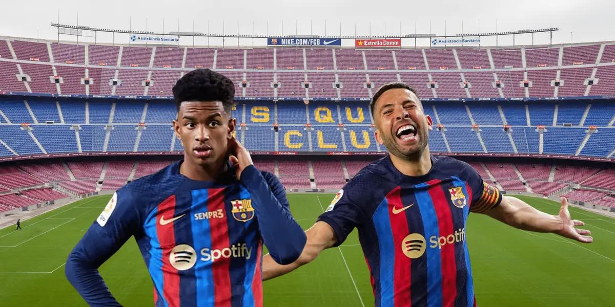 Se formó en La Masía, pero no tuvo lugar en el primer equipo y se marchó rumbo al Betis, hoy es uno de los apuntados por Xavi para el lateral izquierdo