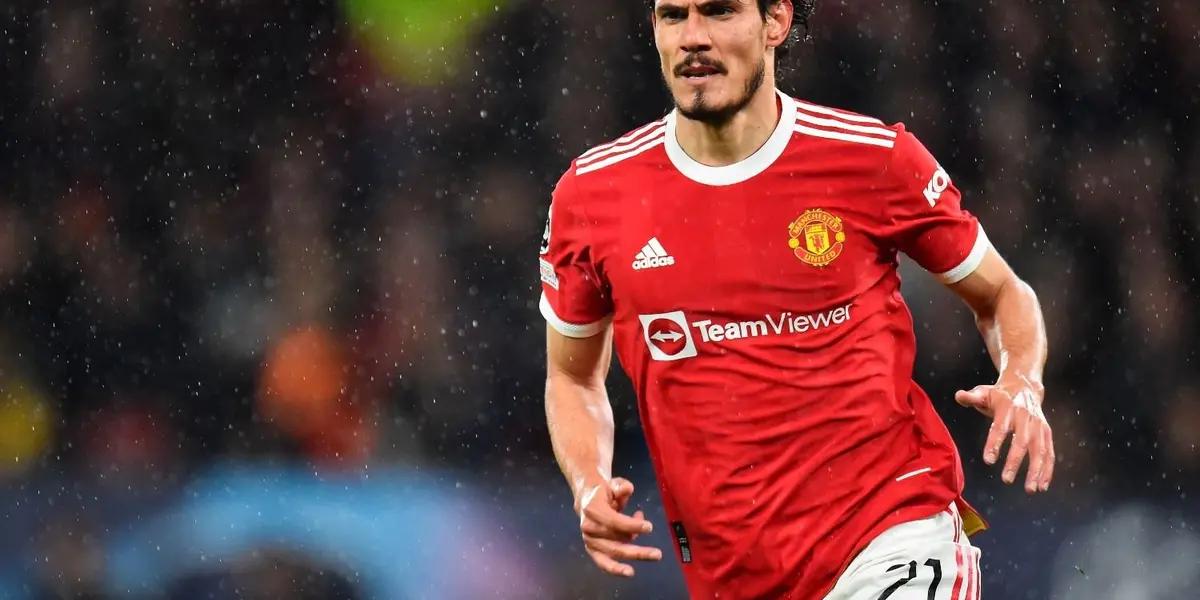 Según informan desde Italia, la Juventus ante la falta de gol estaría dispuesto a ofrecerle una buena oferta al Manchester United para conseguir a Edinson Cavani y así robarselo al equipo blaugrana.