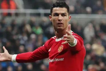 Según medios británicos, la relación que existe entre el portugués y algunos compañeros de equipo es uno de los principales problemas del vestuario del Manchester United. Y hay voces que ya piden la salida del hombre que volvió a Manchester United hace apenas meses.