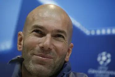 Según varios medios, el equipo parisino le habría prometido al entrenador francés armar un nuevo súper equipo renovado y así formar un nuevo proyecto poder ganar absolutamente todo.