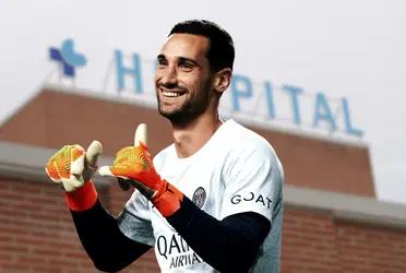 Sergio Rico superó un difícil momento y dejó un mensaje en la puerta del hospital