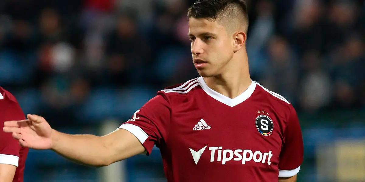 Sevilla Fútbol Club estaría cerca de contratar al atacante checo Adam Hlozek, jugador de sólo 19 años que milita en el Sparta de Praga. A continuación, toda la información de la joven promesa checa.