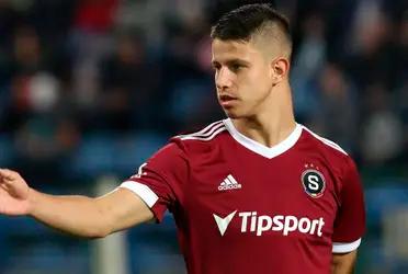 Sevilla Fútbol Club estaría cerca de contratar al atacante checo Adam Hlozek, jugador de sólo 19 años que milita en el Sparta de Praga. A continuación, toda la información de la joven promesa checa.