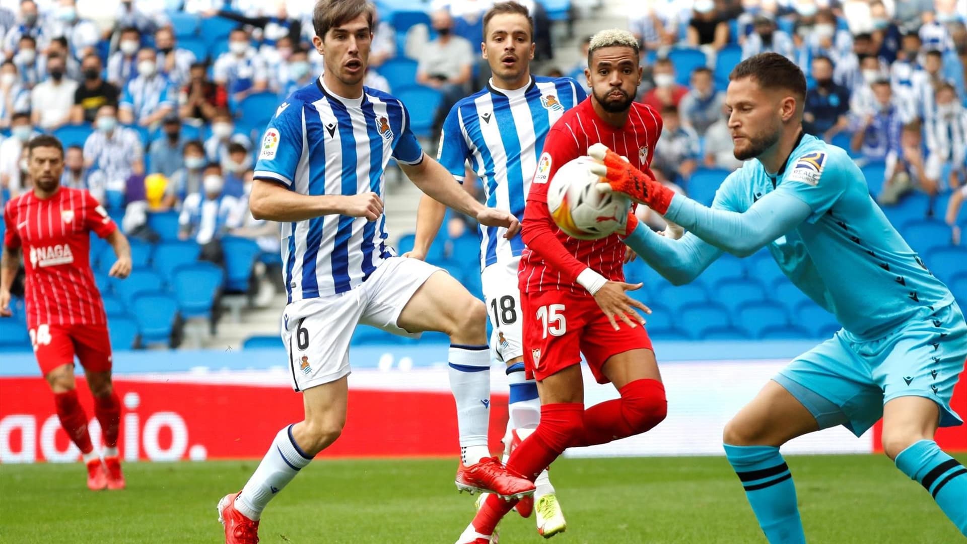 Sevilla y Real Sociedad se enfrentaran este domingo 20 de marzo a las 18:30 por la fecha 29 de La Liga. El encuentro será disputado en el Estadio Ramón Sánchez-Pizjuán y las entradas podrán ser adquiridas en la página del conjunto sevillano, sevillafc.es, y podrán retirarse en las boleterías del estadio.