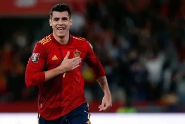 Si bien la incorporación del delantero, cuyo pase pertenece a Atlético Madrid, es complicada hay una ventana. Los dirigentes de la Vecchia Signora negocian con el Zenit de San Petesburgo la llegada del atacante iraní Sardar Azmoun, lo que podría abrir una chamce para la salida de Morata.