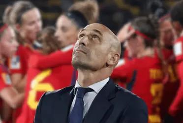 Sigue el remezon en las selecciones nacionales de España, una salida anunciada acaba de confirmarse