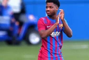 Sin Koeman en el banquillo (por estar suspendido), el Fc Barcelona obtuvo una victoria que le trajo algo de paz en medio de la tormenta, ante Levante. Con goles de Depay, De Jong, y Ansu Fati, el equipo del neerlandés respira. El canterano lució la "10" a puro lujo y gol.