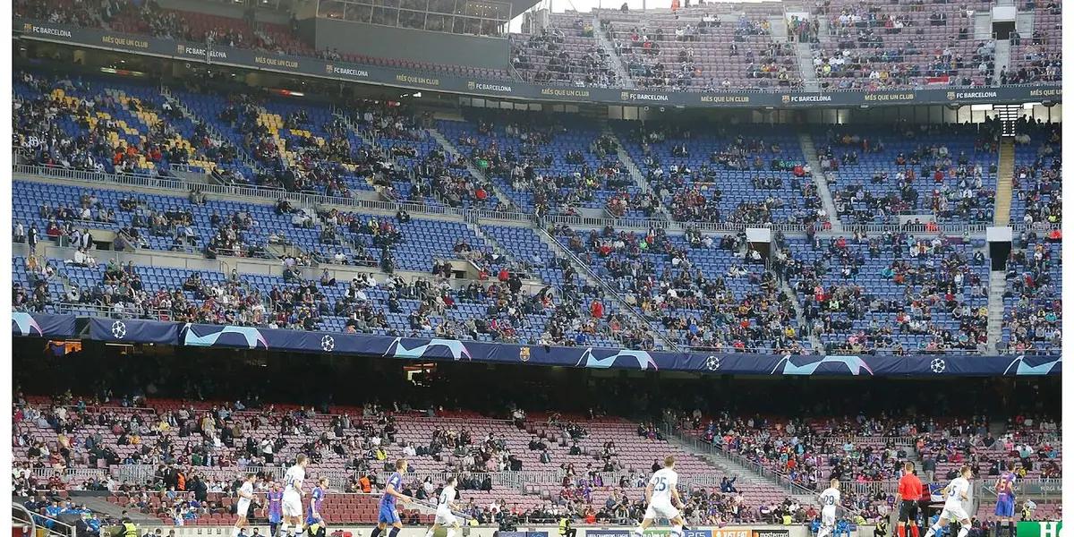 Sin lugar a dudas el FC Barcelona no encuentra el rumbo en su institución, los resultados no se le dan y para sumar la afición no acompaña al eqiupo en este duro momento. Esta atravesando uno de sus peores momentos futbolisticos y parece no ver fondo en este problema, el conflicto economico es cada día peor y la falta de gente en el estadio agrava aun más la situación.