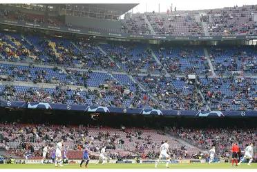 Sin lugar a dudas el FC Barcelona no encuentra el rumbo en su institución, los resultados no se le dan y para sumar la afición no acompaña al eqiupo en este duro momento. Esta atravesando uno de sus peores momentos futbolisticos y parece no ver fondo en este problema, el conflicto economico es cada día peor y la falta de gente en el estadio agrava aun más la situación.