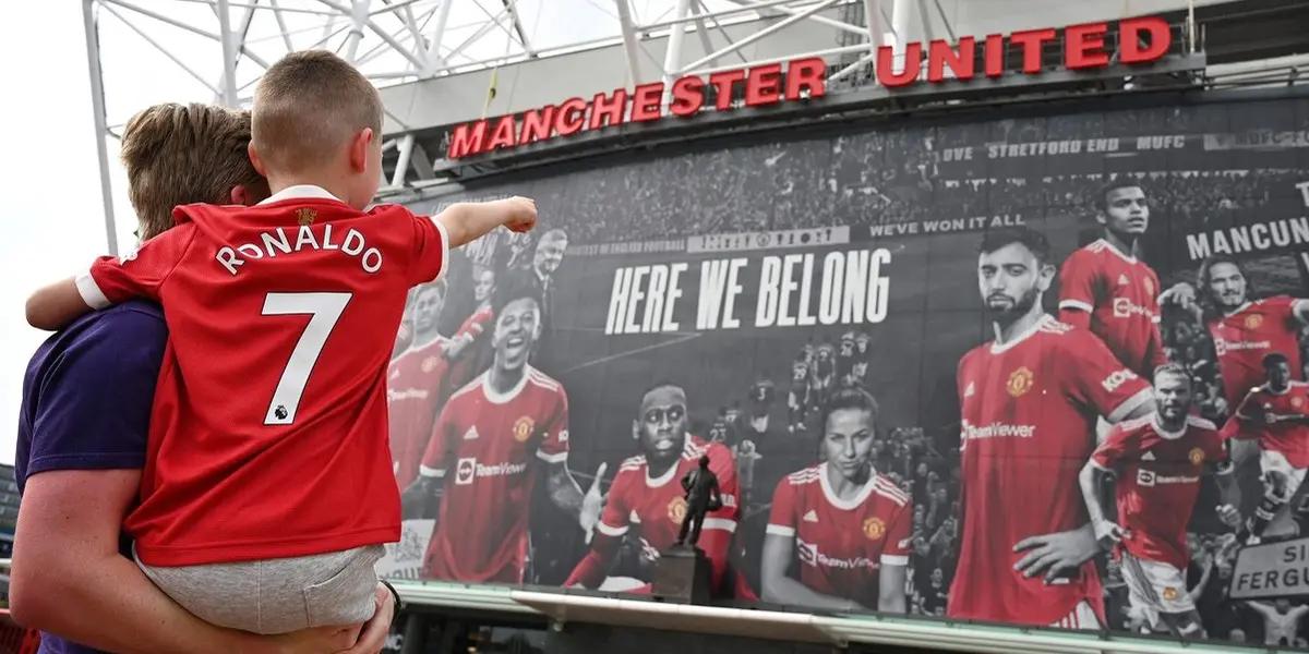 Solskjaer, entrenador del Manchester United, adelantó que el portugués estará en cancha. Este sábado cuando el Manchester United se enfrente al Newcastle, Cristiano Ronaldo tendrá su debut.