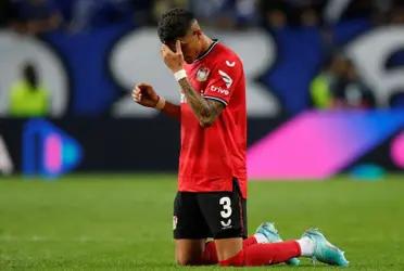 Su equipo no pasa por su mejor momento y el defensor ecuatoriano estaría sufriendo más de lo pensado por algo impresionante.