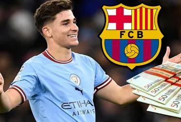 Suena que Julián Álvarez estuvo en la órbita del FC Barcelona, pero esto se puede caer de manera definitiva
