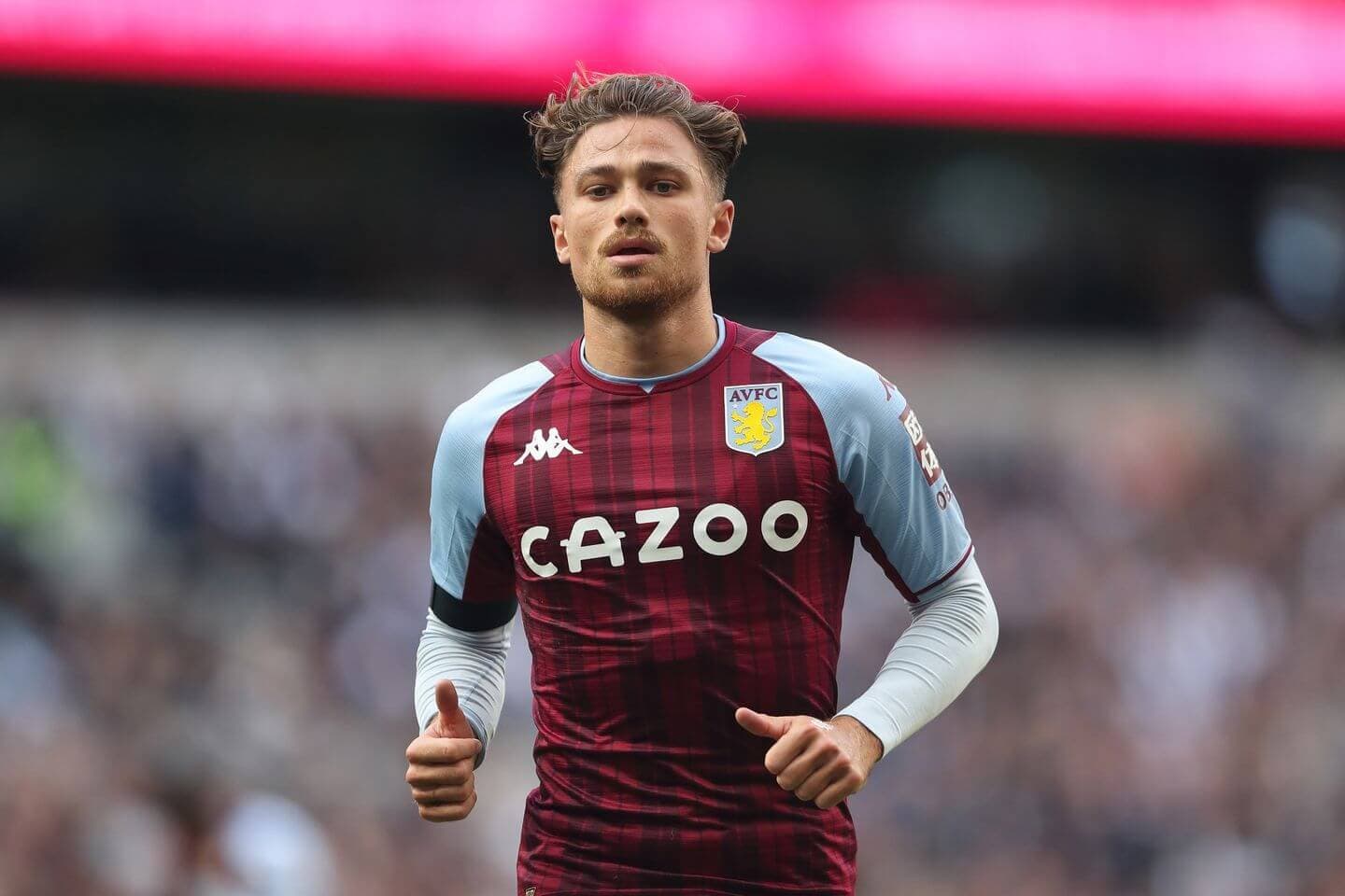 Tras haber intentado ficharlo en el invierno, y tras la salida de Trippier, Atlético Madrid intenta cerrar al futbolista del Aston Vila y poder hacerse de los servicios del jugador polaco, de 24 años