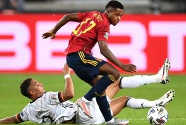 Tras la aparición de Pedri y de Ansu Fati en el seleccionado durante el último tiempo y una gran renovación de plantilla, muchos jóvenes ha entrado dentro de los más inexpertos en debutar con la misma.