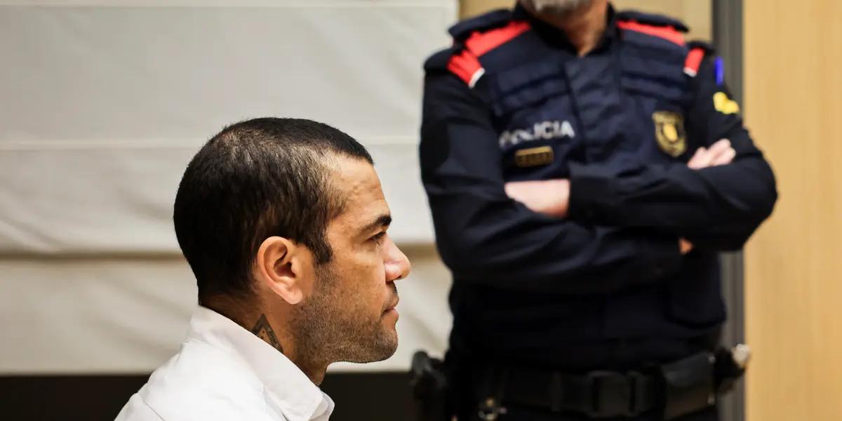 "Tuvo actitud babosa, las estaban agarrando": amiga de la víctima sobre Alves