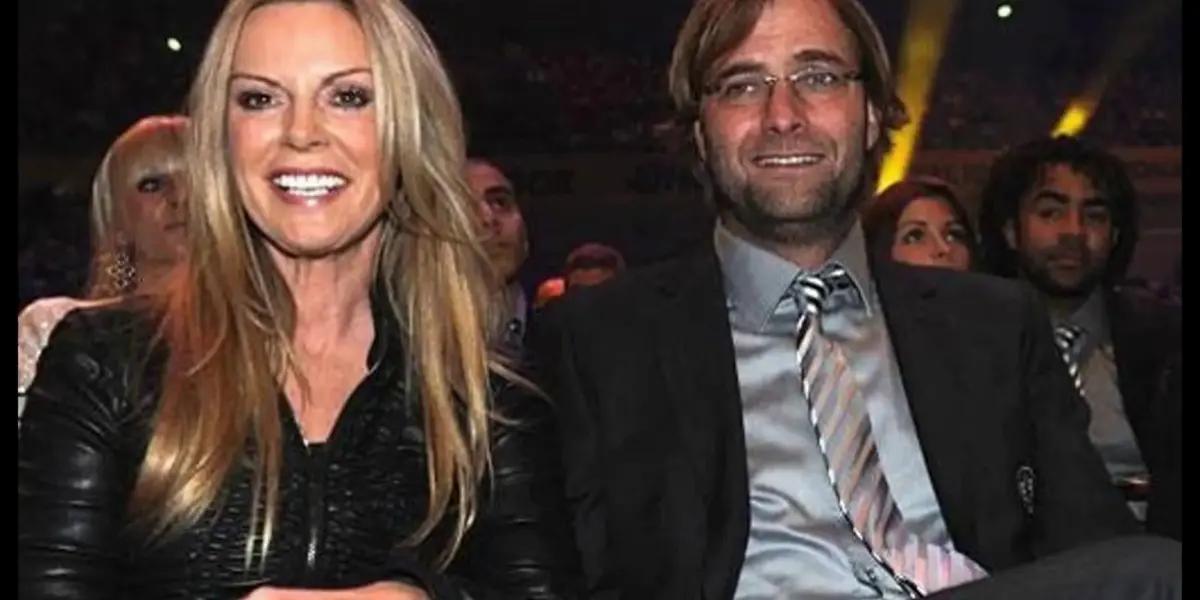 Ulla Sandrock es la segunda esposa de Jürgen Klopp, es escritora y se dedica principalmente a los libros infantiles. A continuación, los detalles desconocidos de la familia Klopp.