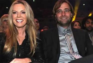 Ulla Sandrock es la segunda esposa de Jürgen Klopp, es escritora y se dedica principalmente a los libros infantiles. A continuación, los detalles desconocidos de la familia Klopp.