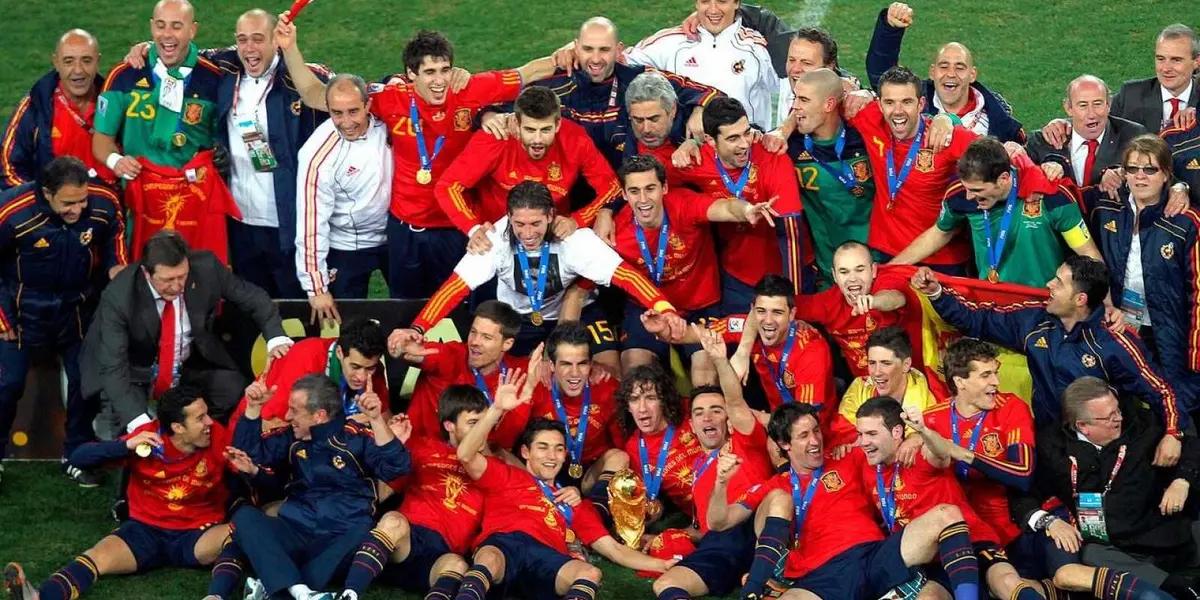 Un ex defensor merengue decidió retirarse de La Furia Roja por temas personales.