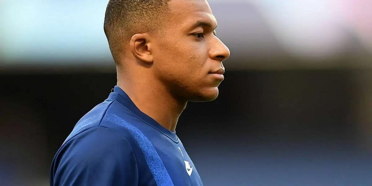 Un ex futbolista del PSG explicó porque Mbappé no debería ser titular y de ser escuchado el Barca se habría salvado.