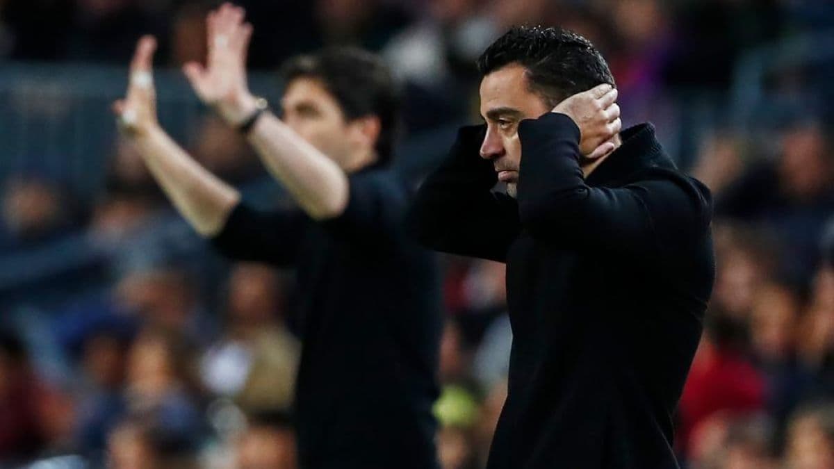 Un futbolista que debe jugar el Mundial, podría estar haciendo todo lo posible para llegar bien con su selección y Xavi lo habría notado.