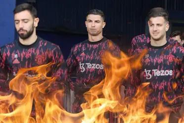 Un portugués del Manchester United no lo quiso saludar al llegar a la concentración del Mundial de Qatar.