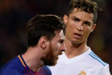 Una cuenta de fanáticos del portugués salió en su defensa tras el Balón de Oro y criticó a Messi por haberlo ganado. Lo curioso fue que el portugués avaló la publicación comentando "Hechos", generando un revuelo en todo el mundo.