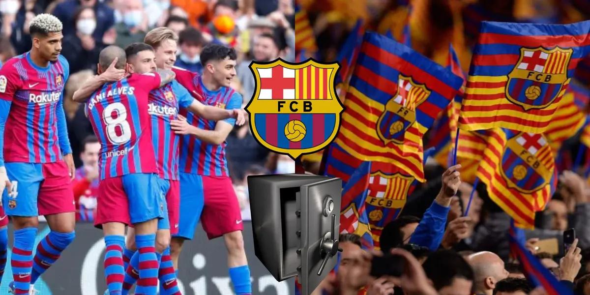 Una estrella de la entidad se niega a salir del Barça y el club le ha pedido que se rebaje el salario para poder inscribir los nuevos fichajes, algo que tampoco habría aceptado.