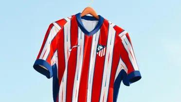 Una página muy reconocida en filtración de equipaciones de fútbol ha sacado la nueva camiseta del Atlético de Madrid