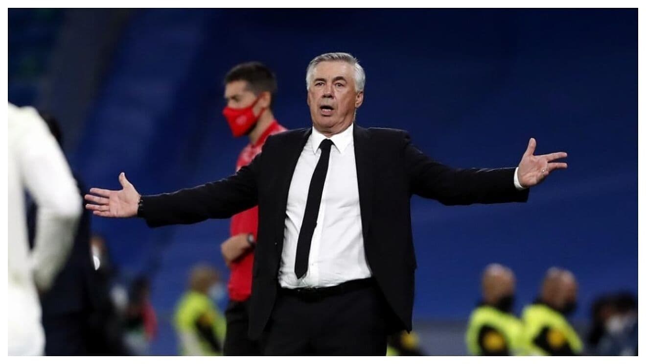 Una polémica jugada en los primeros 15 minutos de partido.