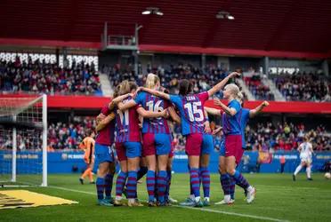 Una verdadera lección de Fútbol recibieron las merengues de parte del indiscutible líder y consagrado Campeón de LaLiga Iberdrola. El representativo del Fútbol Club Barcelona goleó al Real Madrid por cinco goles a cero y sigue haciendo historia.