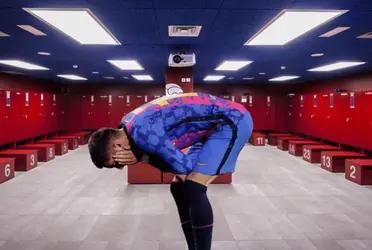 Uno de los jugadores del plantel de FC Barcelona quiso dar una mano y le salió de la peor manera