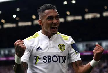 Uno de los objetivos que tiene el Barcelona de cara a reforzar la plantilla es la contratación de Raphinha. El extremo brasileño gusta mucho a la Dirección Deportiva culé y le vienen siguiendo desde hace tiempo