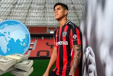 Varios clubes empezaron a seguir de cerca a un internacional ecuatoriano y se colocó como uno de los defensas centrales más prometedores.