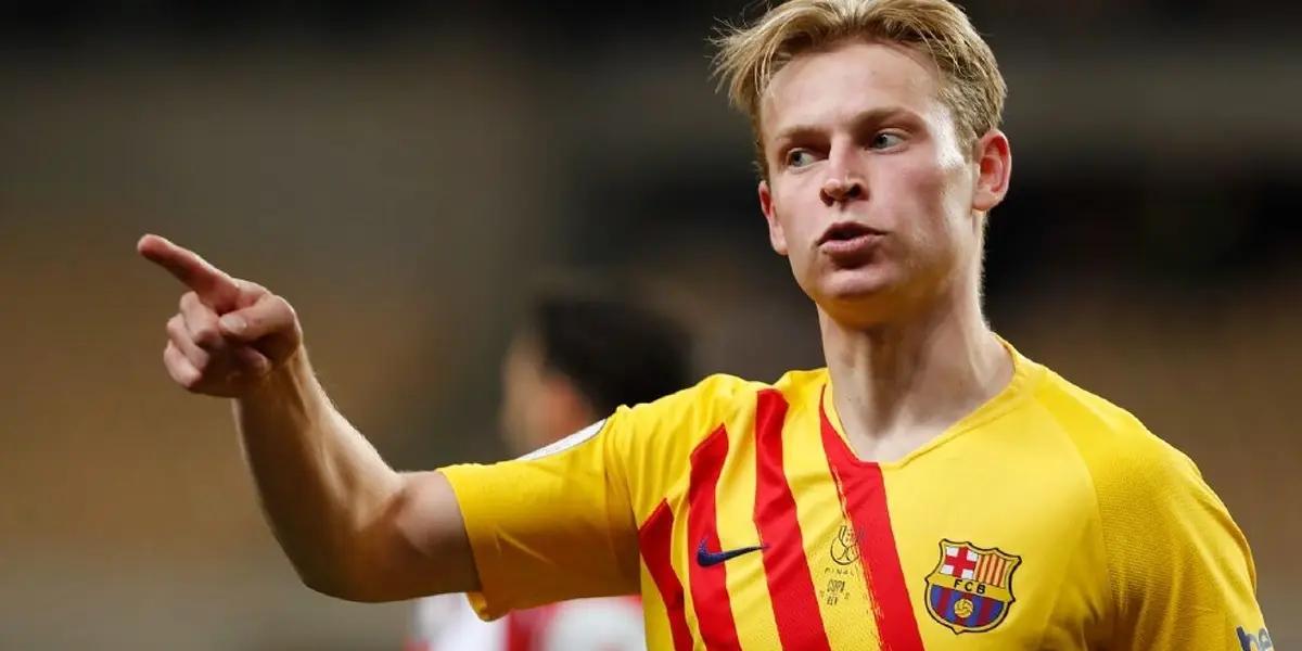 Varios medios confirman que los dos conjuntos piensan en la posibilidad de intentar fichar al centrocampista holandés del FC Barcelona y la cifra por la que pagarían revolucionaría el mercado de fichajes.