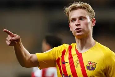 Varios medios confirman que los dos conjuntos piensan en la posibilidad de intentar fichar al centrocampista holandés del FC Barcelona y la cifra por la que pagarían revolucionaría el mercado de fichajes.