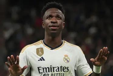 (VIDEO) Error de Kounde y gol de Vinicius a lo CR7 para 1-0 del Madrid a Barça