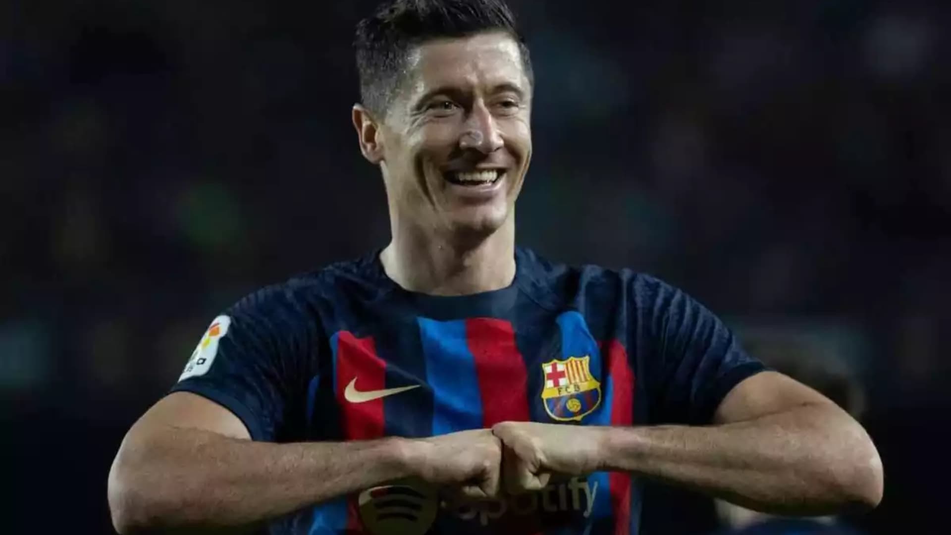 (VIDEO) Golazo de Lewandowski para acortar distancia entre Barça y Real Madrid